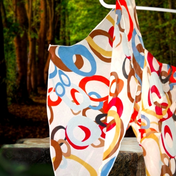 NWOT - DESIGNER SEASON - 100% SILK RUFFLED MAXI DRESS -SIZE MED - Picture 2 of 6